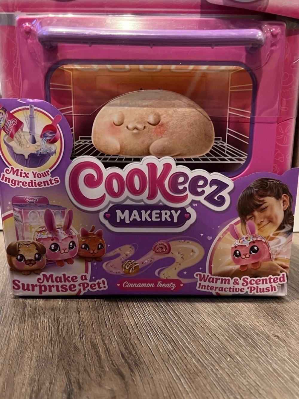 Hot Toy!! Cookeez Makery! Make a surprise pet! NWT - Picture 3 of 6